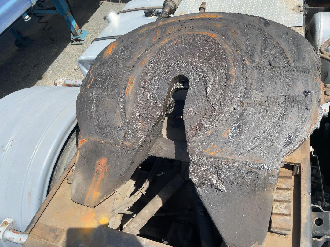 Photo '28' of Isuzu CYJ 460 GIGA Tractor Unit