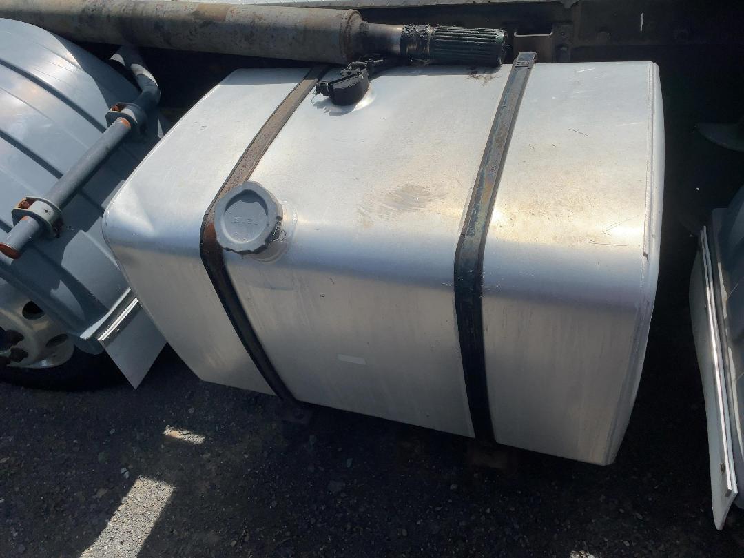 Photo '31' of Isuzu CYJ 460 GIGA Tractor Unit