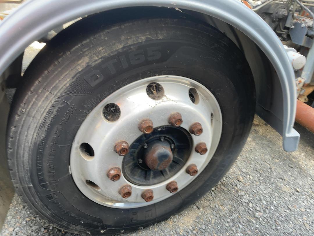 Photo '39' of Isuzu CYJ 460 GIGA Tractor Unit