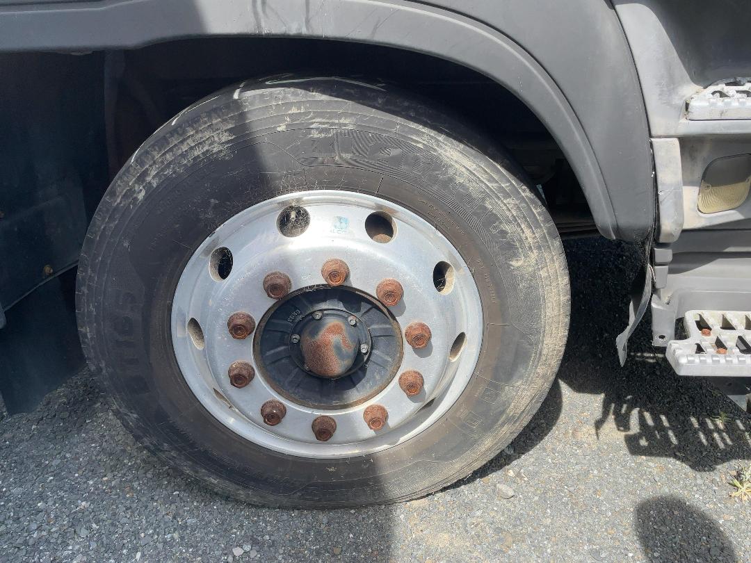 Photo '40' of Isuzu CYJ 460 GIGA Tractor Unit