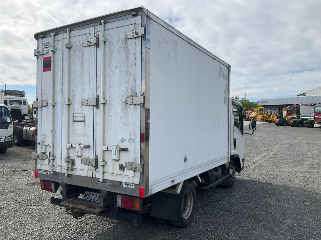 Photo '4' of Isuzu ELF Box Body