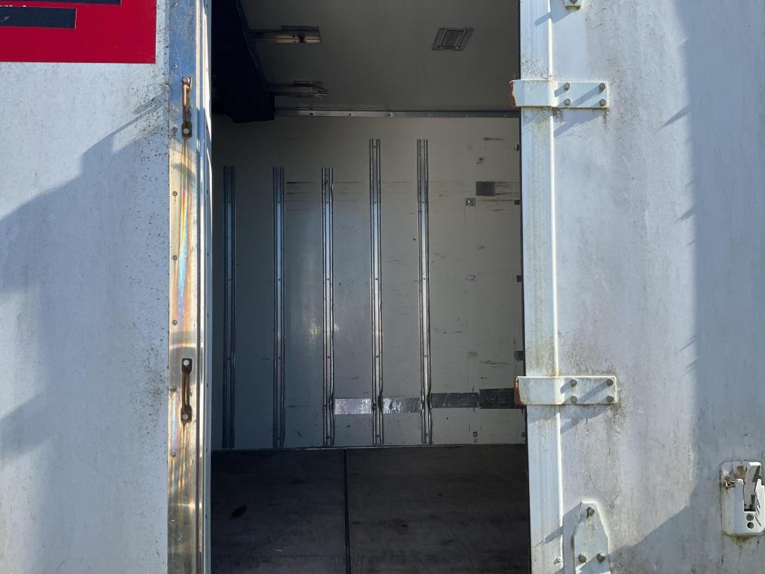 Photo '16' of Isuzu ELF Box Body