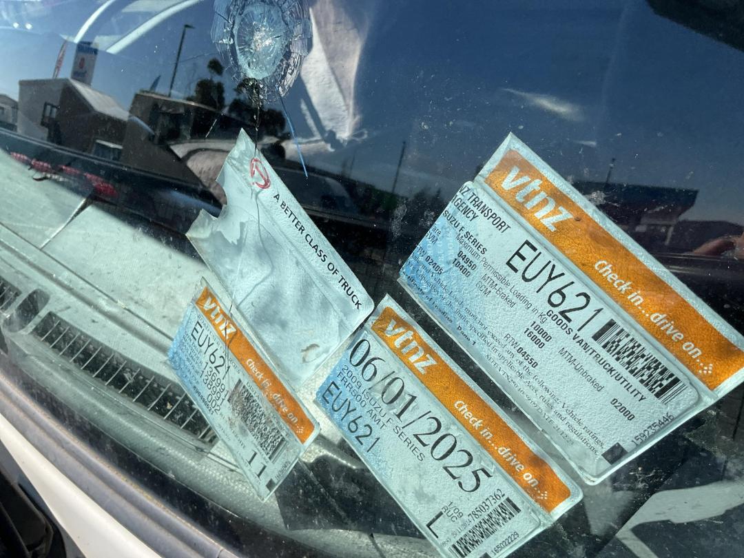 Photo '29' of Isuzu F Series Box Body