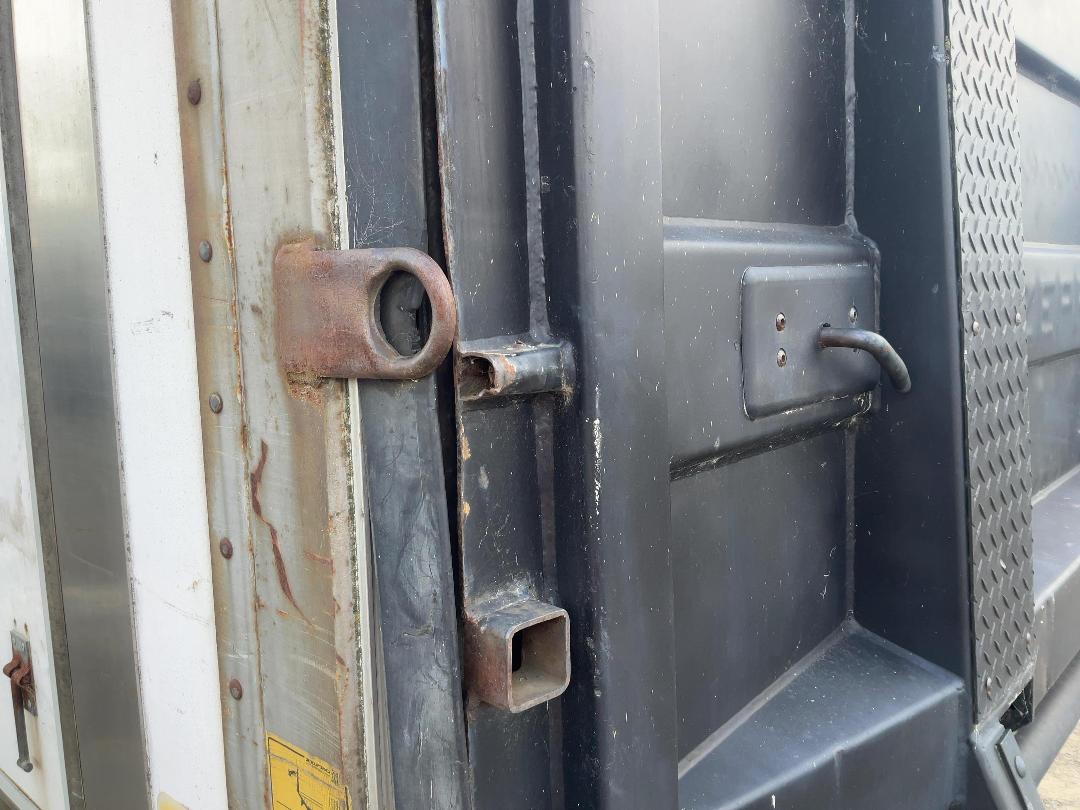 Photo '37' of Isuzu FVZ 1400 Chiller