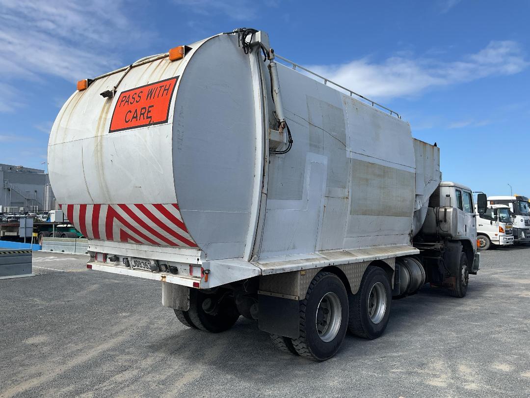 Photo '4' of Iveco ACCO 2350 6X4 Rubbish Compactor Photo '4' of Iveco ACCO 2350 6X4 Rubbish Compactor