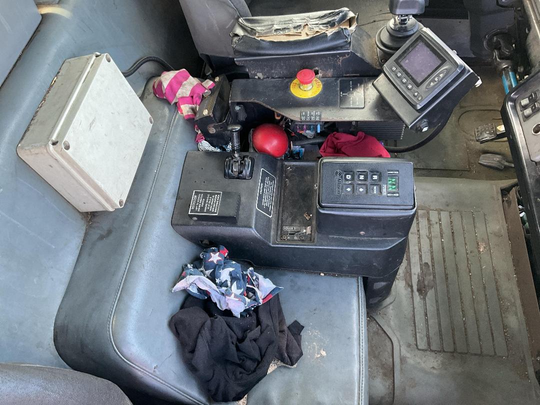 Photo '17' of Iveco ACCO 2350 6X4 Rubbish Compactor Photo '17' of Iveco ACCO 2350 6X4 Rubbish Compactor