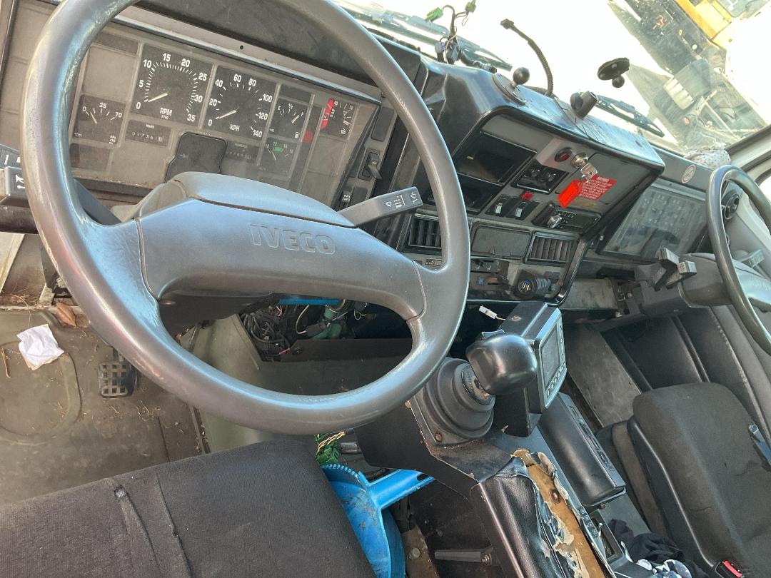 Photo '22' of Iveco ACCO 2350 6X4 Rubbish Compactor Photo '22' of Iveco ACCO 2350 6X4 Rubbish Compactor