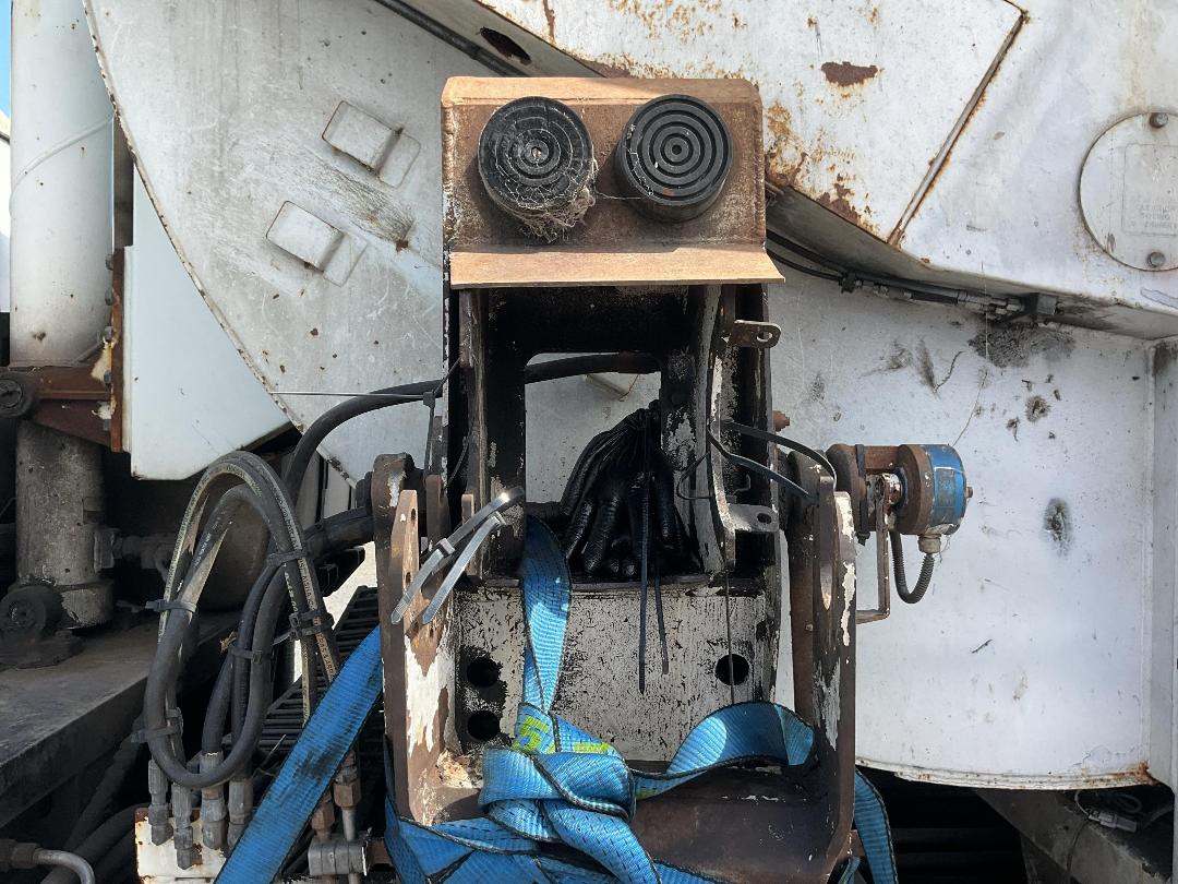 Photo '28' of Iveco ACCO 2350 6X4 Rubbish Compactor Photo '28' of Iveco ACCO 2350 6X4 Rubbish Compactor