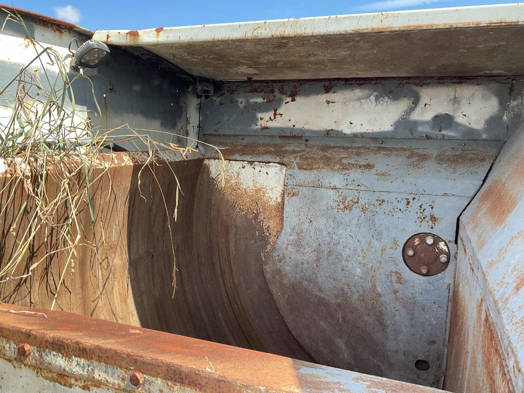 Photo '36' of Iveco ACCO 2350 6X4 Rubbish Compactor Photo '36' of Iveco ACCO 2350 6X4 Rubbish Compactor