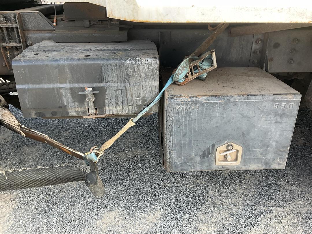 Photo '30' of Iveco ACCO 2350 6X4 Rubbish Compactor Photo '30' of Iveco ACCO 2350 6X4 Rubbish Compactor