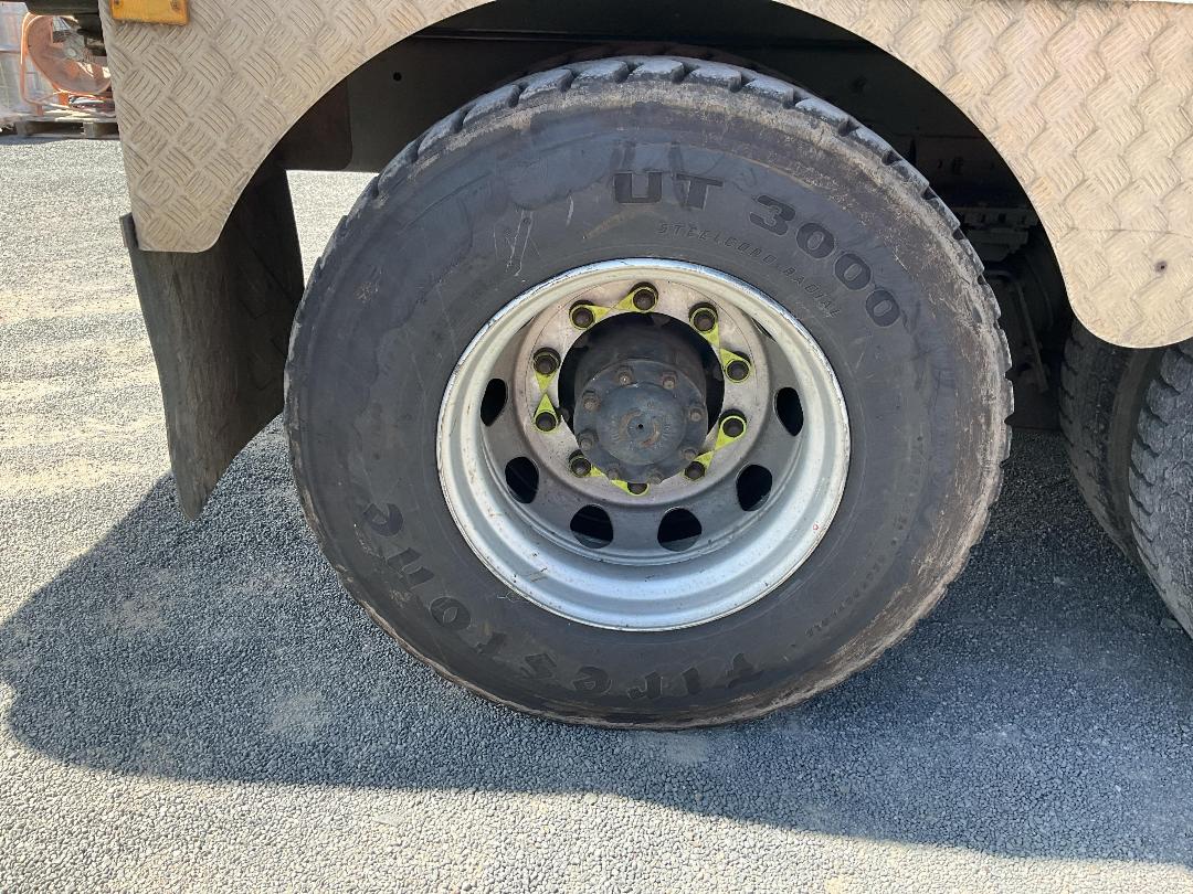 Photo '47' of Iveco ACCO 2350 6X4 Rubbish Compactor Photo '47' of Iveco ACCO 2350 6X4 Rubbish Compactor