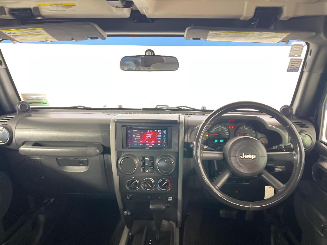 Photo '17' of Jeep Wrangler Photo '17' of Jeep Wrangler