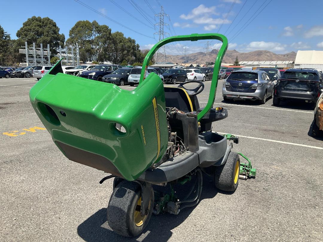 Photo '3' of John Deere 2500B Mower