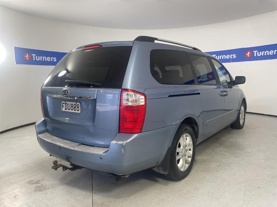 Photo '7' of KIA Carnival