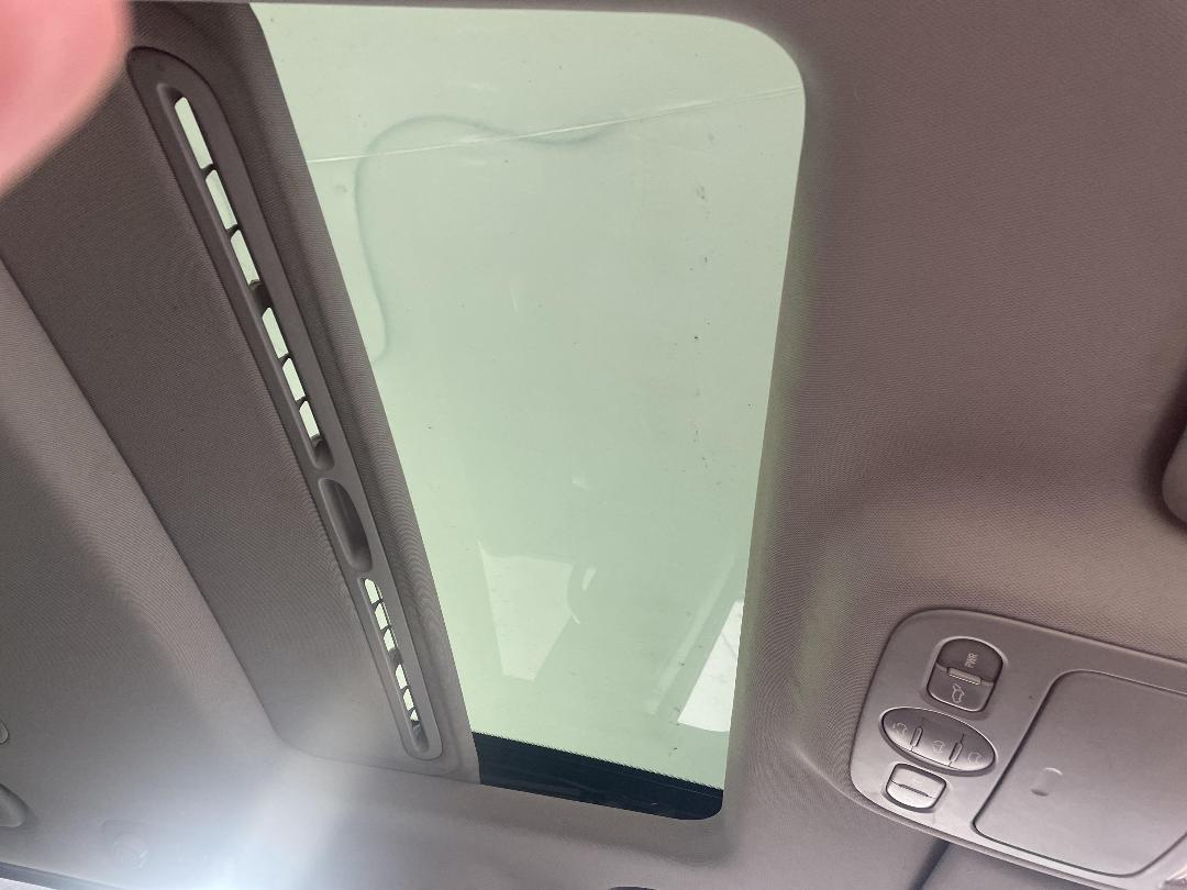 Photo '24' of KIA Carnival