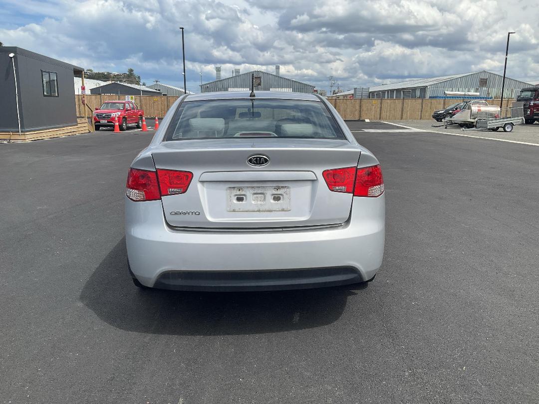 Photo '5' of KIA Cerato LX Photo '5' of KIA Cerato LX