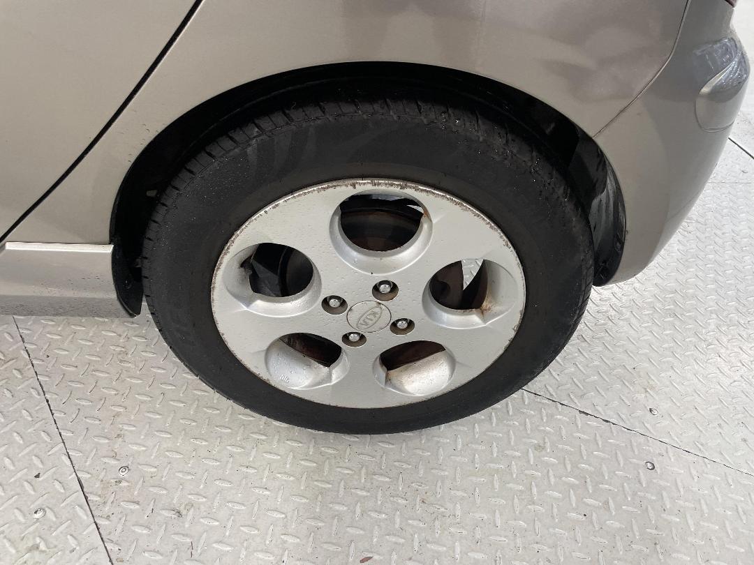 Photo '11' of KIA Picanto