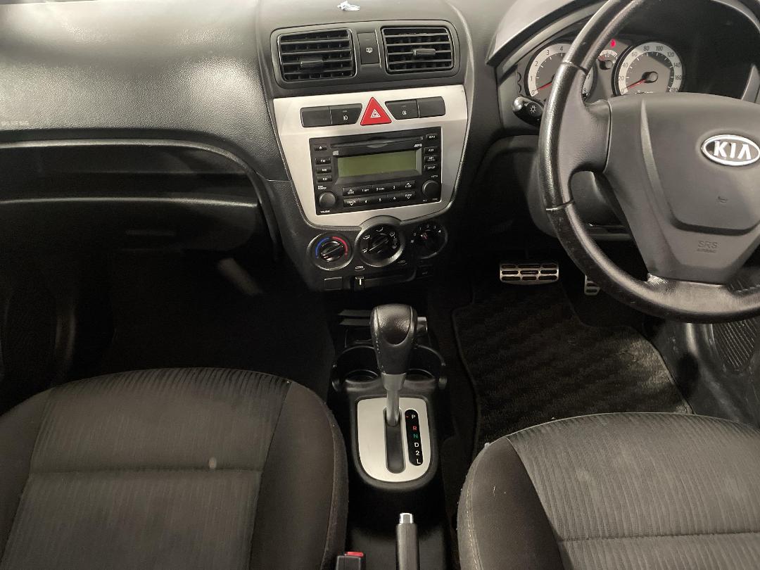 Photo '18' of KIA Picanto