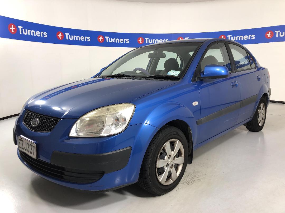 Photo '4' of KIA RIO Photo '4' of KIA RIO