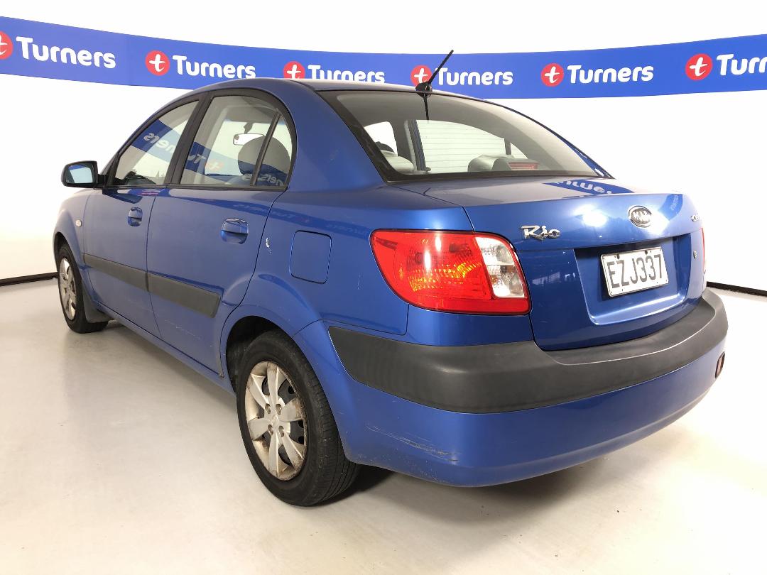 Photo '5' of KIA RIO Photo '5' of KIA RIO