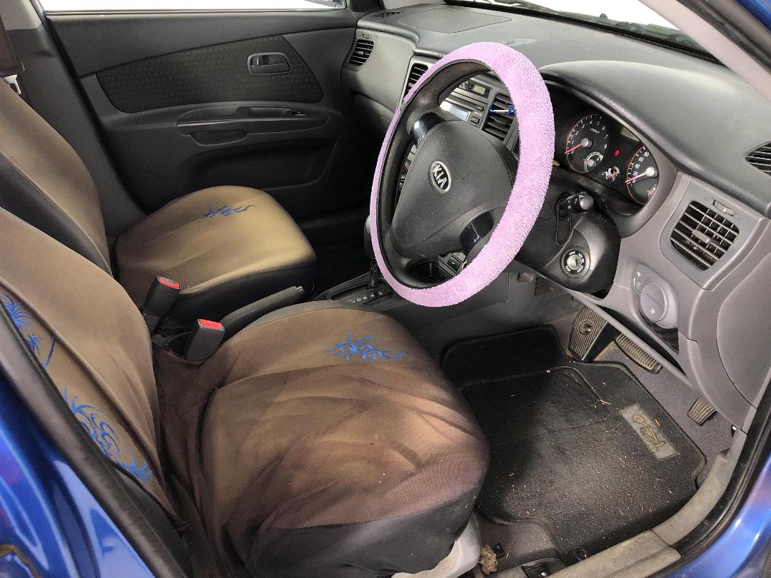 Photo '16' of KIA RIO Photo '16' of KIA RIO