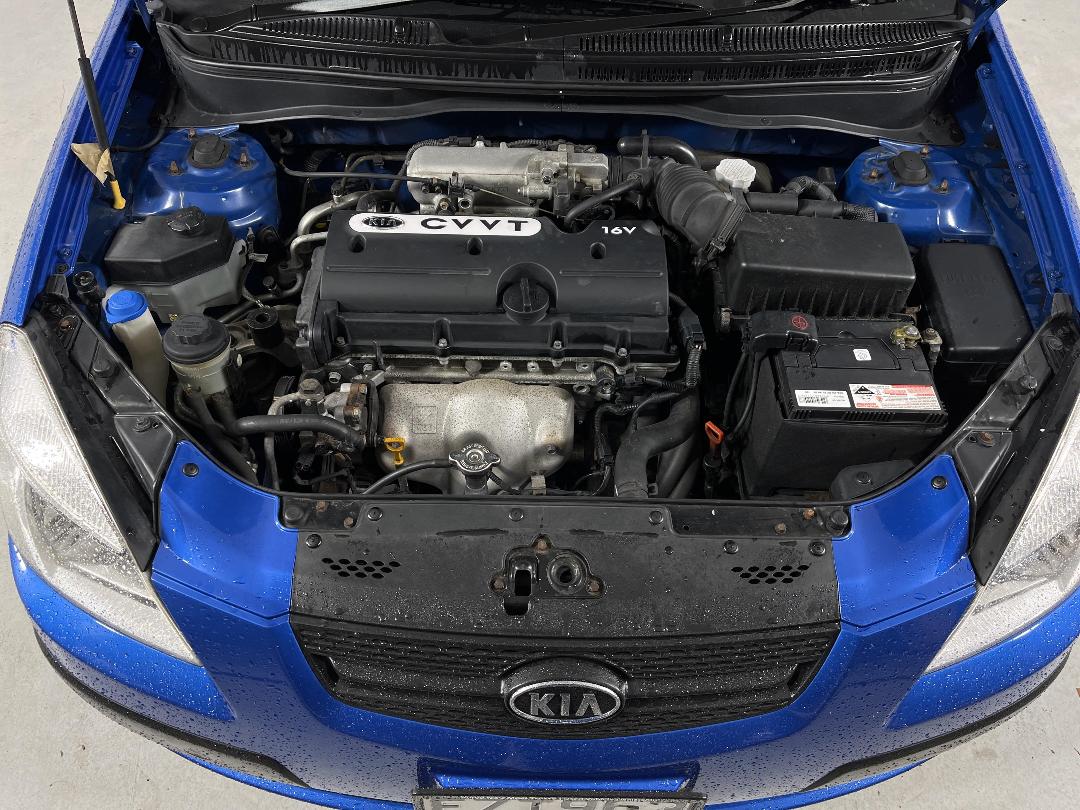 Photo '13' of KIA RIO