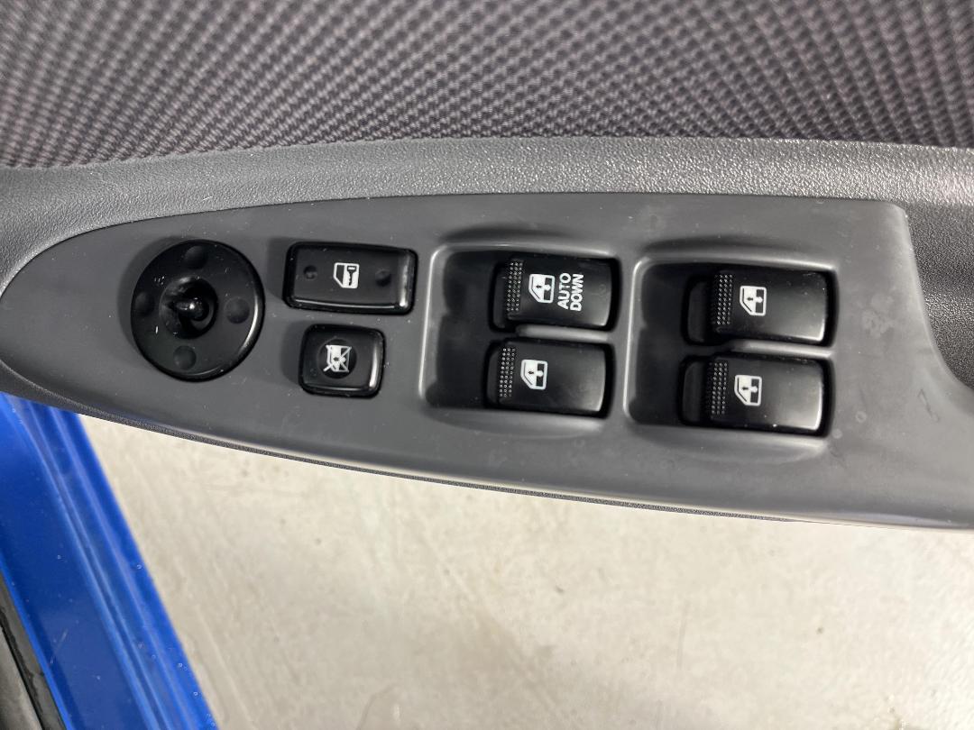 Photo '25' of KIA RIO