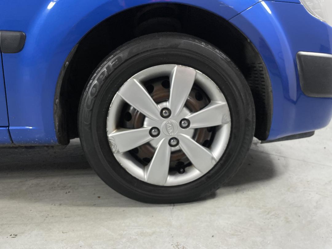 Photo '9' of KIA RIO