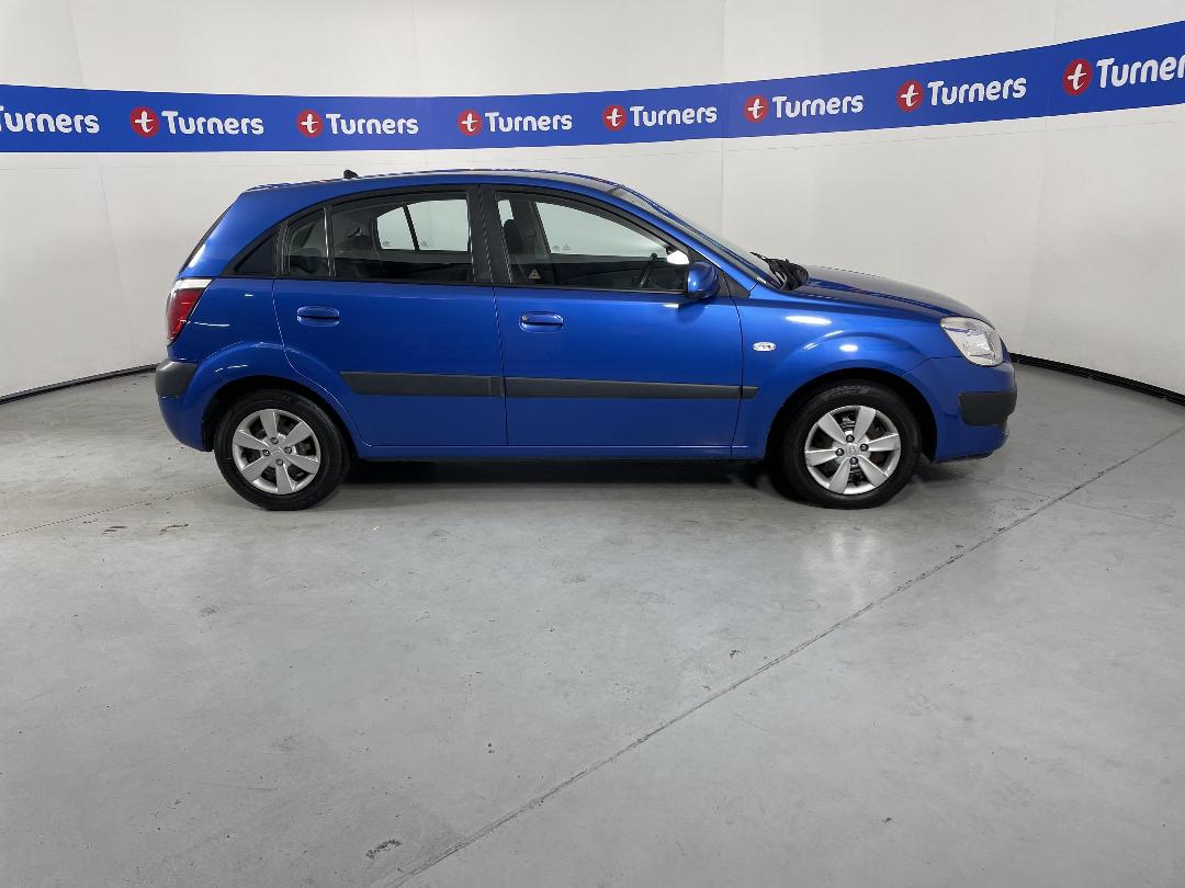 Photo '23' of KIA RIO