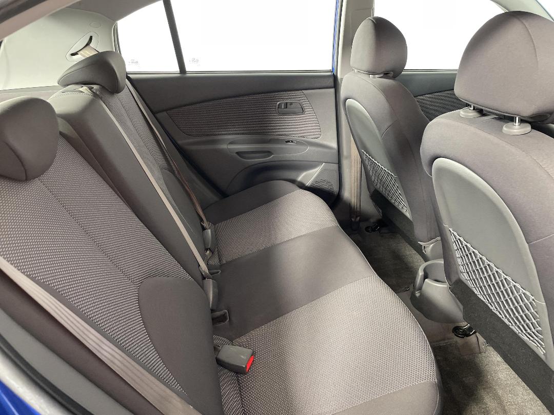 Photo '20' of KIA RIO