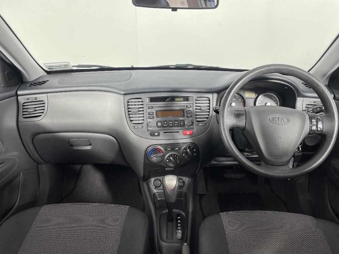 Photo '17' of KIA RIO