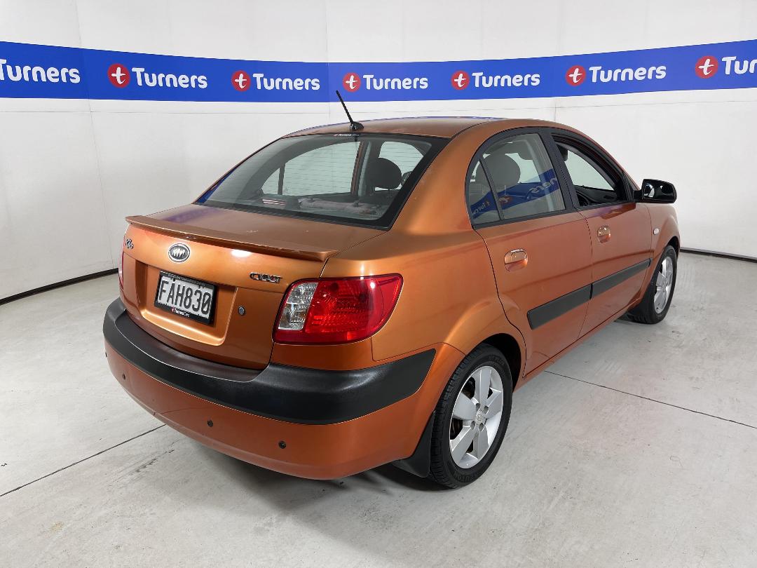 Photo '7' of KIA RIO Photo '7' of KIA RIO