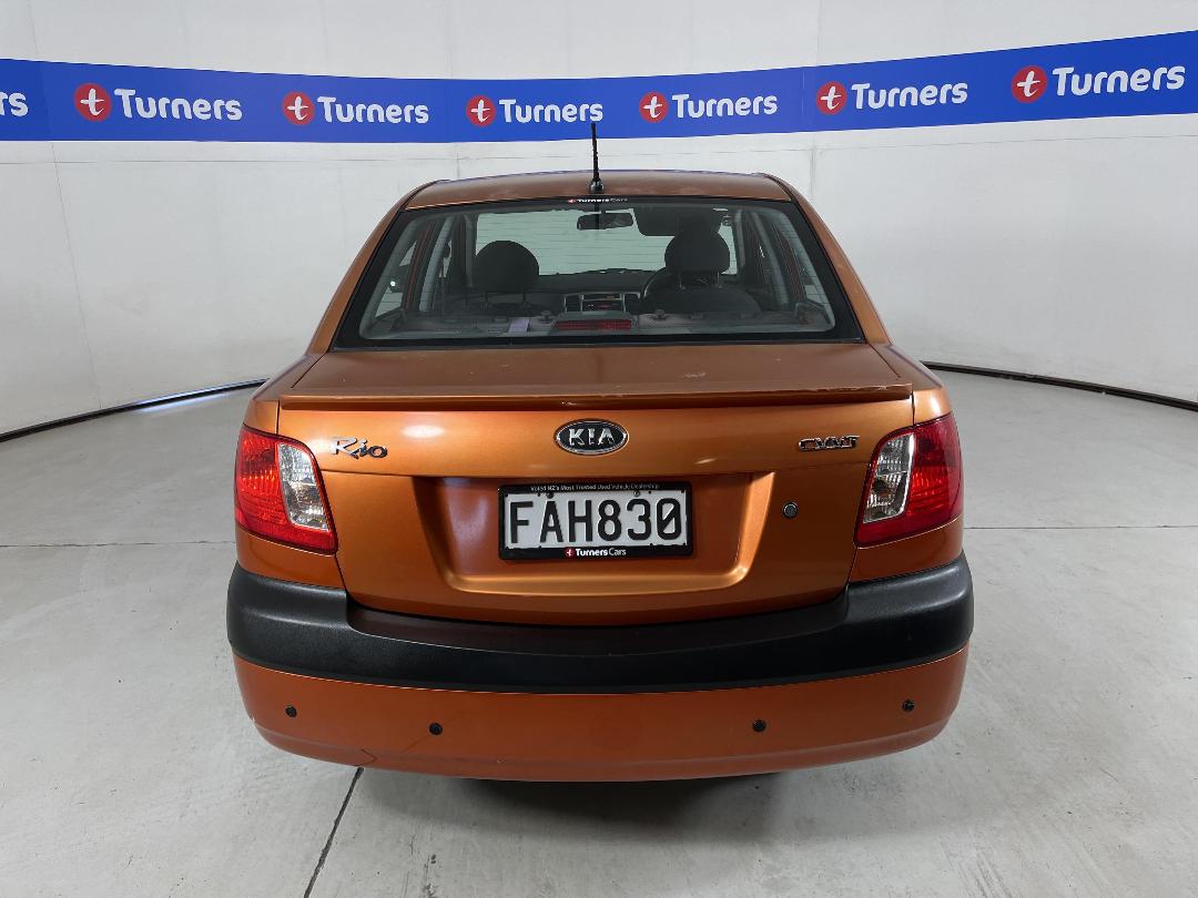 Photo '6' of KIA RIO Photo '6' of KIA RIO
