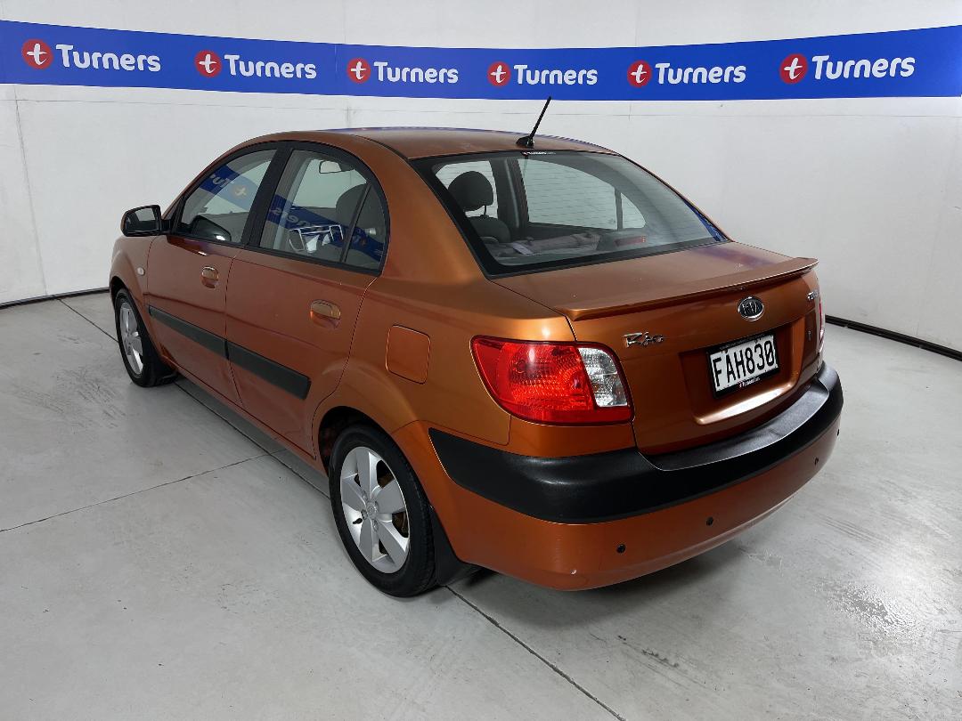 Photo '5' of KIA RIO Photo '5' of KIA RIO