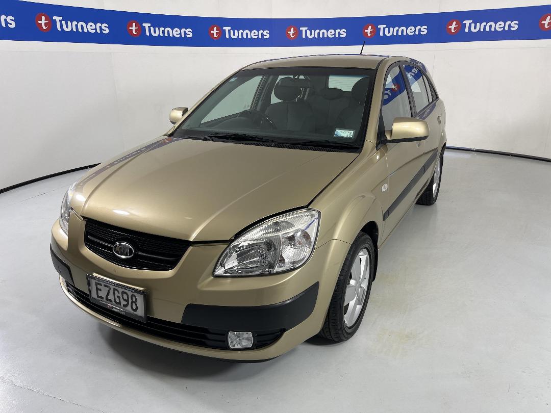 Photo '4' of KIA RIO