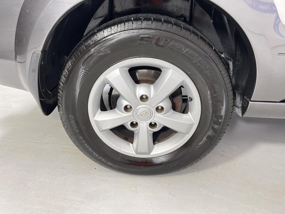 Photo '12' of KIA Sorento