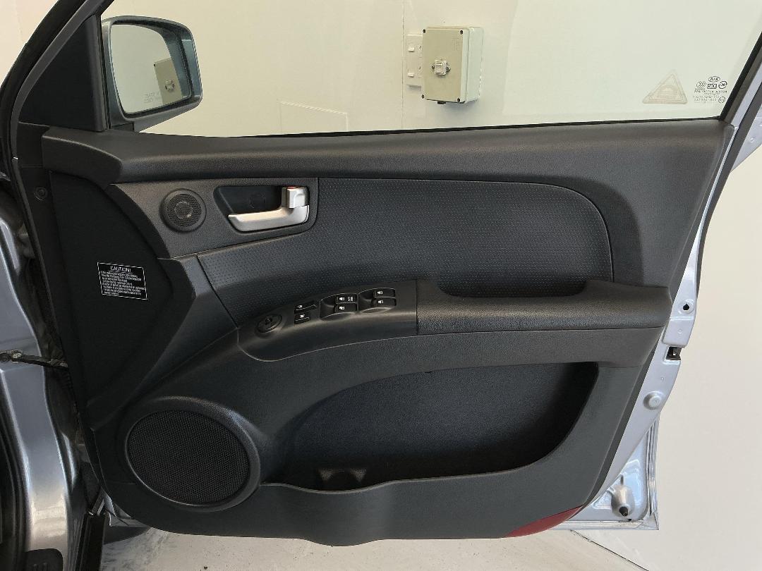 Photo '15' of KIA Sportage Photo '15' of KIA Sportage