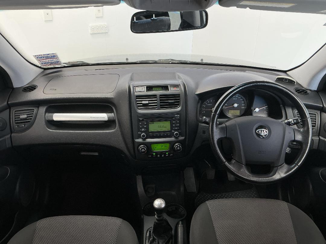 Photo '17' of KIA Sportage Photo '17' of KIA Sportage