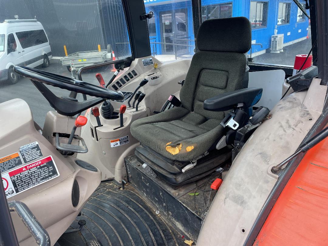 Photo '11' of Kubota M8540 Tractor