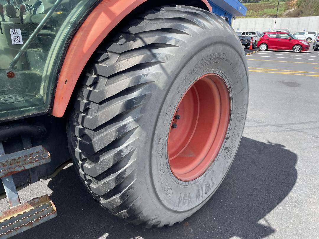 Photo '12' of Kubota M8540 Tractor