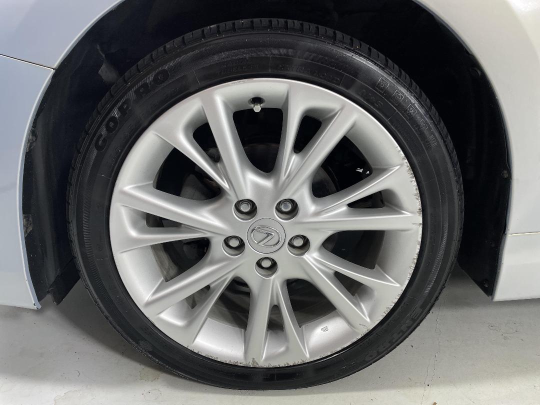 Photo '10' of Lexus HS250H