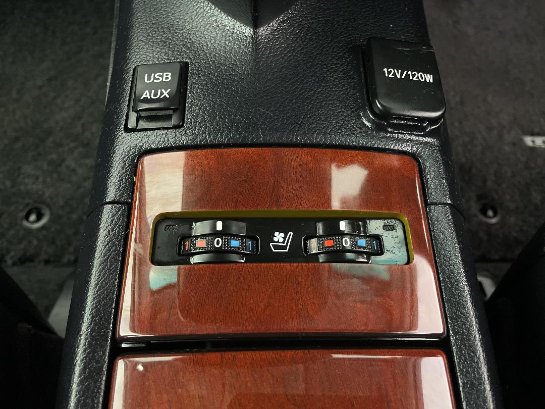 Photo '23' of Lexus HS250H