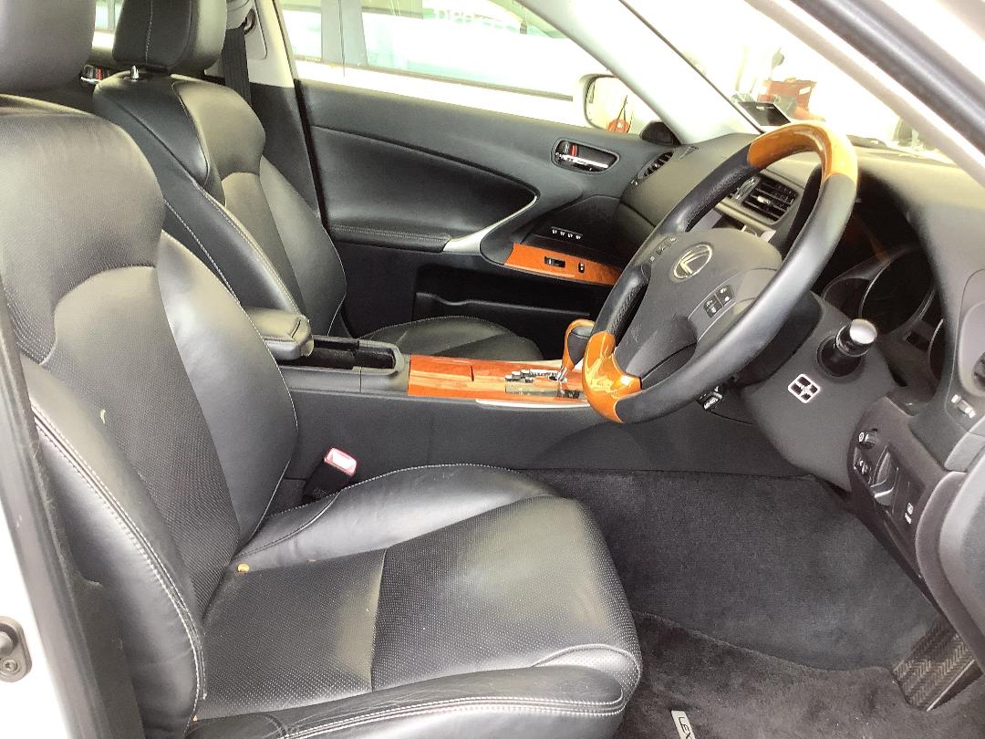 Photo '7' of Lexus IS250
