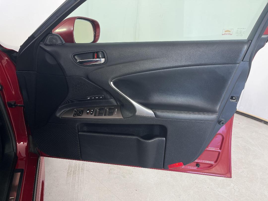 Photo '15' of Lexus IS350 Photo '15' of Lexus IS350