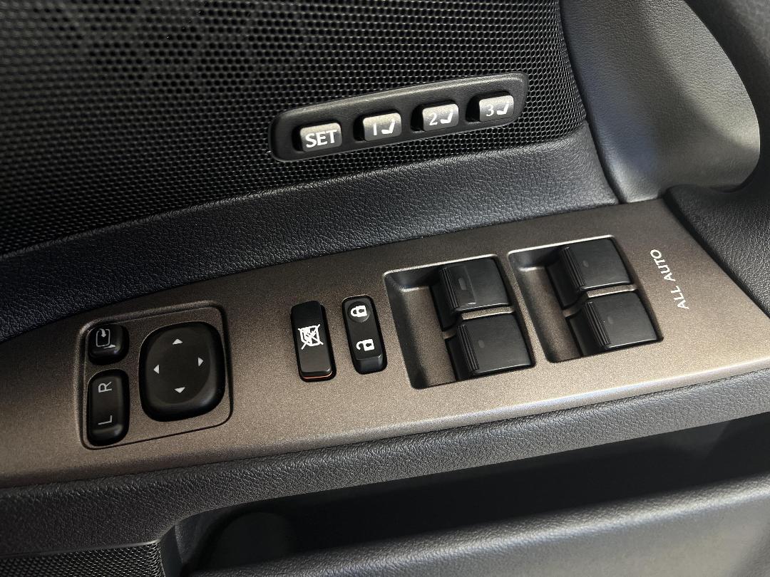 Photo '23' of Lexus IS350 Photo '23' of Lexus IS350