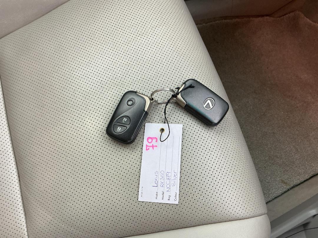 Photo '22' of Lexus RX350