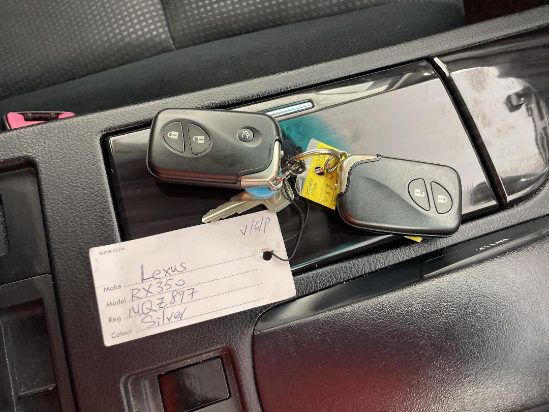 Photo '22' of Lexus RX350