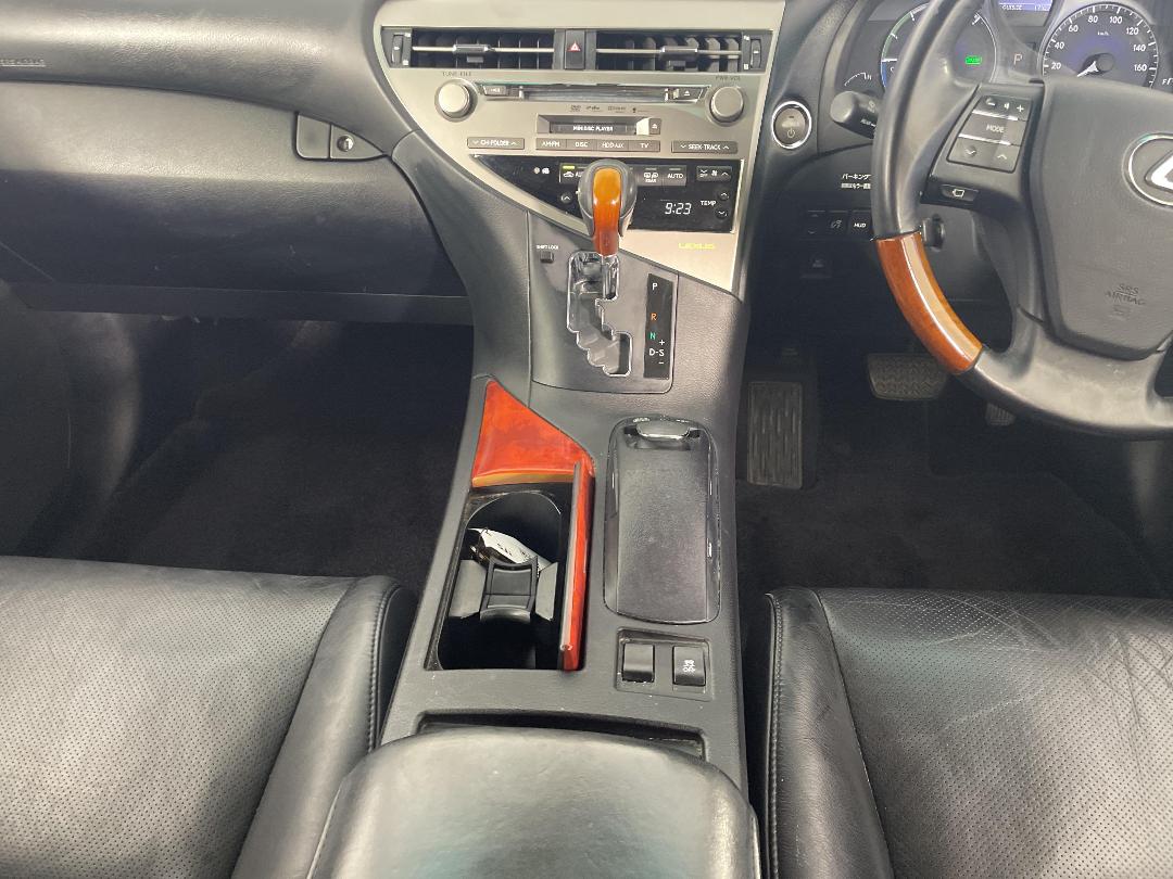 Photo '18' of Lexus RX450H