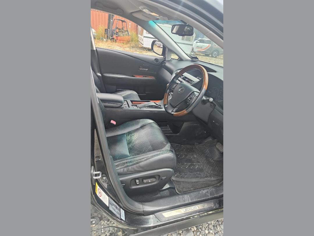 Photo '12' of Lexus RX450H E