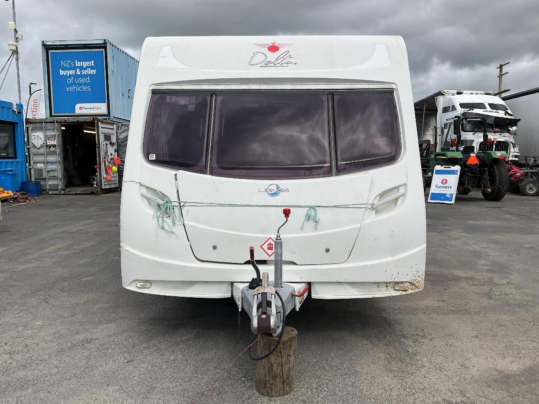 Photo '8' of Lunar Delta RS Caravan - Tandem Photo '8' of Lunar Delta RS Caravan - Tandem